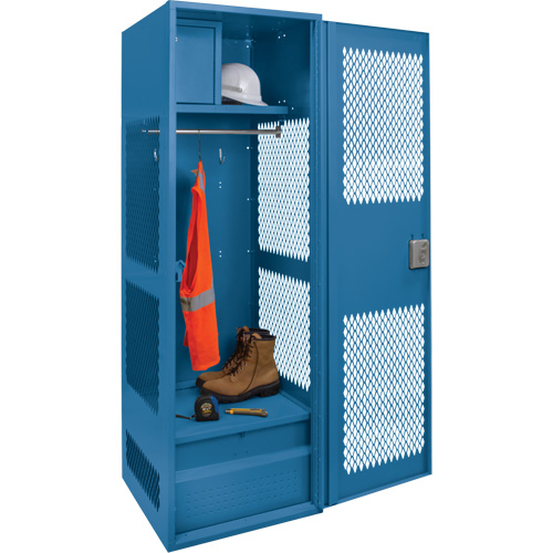 Casier pour &eacute;quipement avec porte, Acier, 24" la x 18" p x 72" h, Bleu fonc&eacute; Smart Ofis