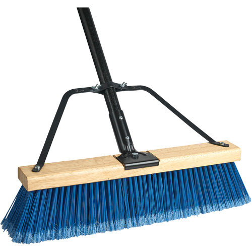 Balai-brosse &agrave; manche renforc&eacute; Ryno, 36", Fin, Soies PVC Smart Ofis