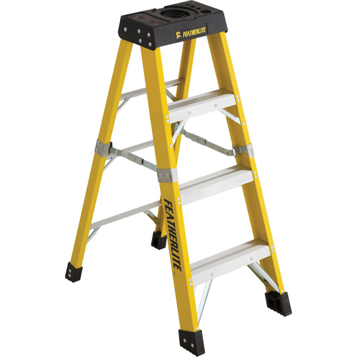 Industrial Heavy-Duty Stepladders (6400 Series), 4', Fibreglass, 300 lbs. Capacity, Type 1A Smart Ofis