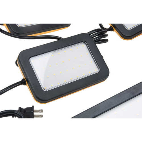 Chaîne de baladeuses DEL, 5 Lumi&egrave;res, 50' lo, Boîtier en Plastique Smart Ofis