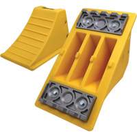 40 Ton Large Equipment Wheel Chock with Aluminum Cleats, Urethane, Yellow Smart Ofis