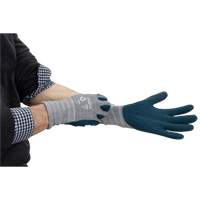 Eco-Friendly Lightweight Coated Gloves, 7, Foam Nitrile Coating, 15 Gauge, Polyester/RPET Shell Smart Ofis