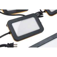 Chaîne de baladeuses DEL, 5 Lumi&egrave;res, 50' lo, Boîtier en Plastique Smart Ofis